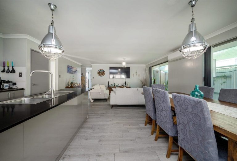 11 Whipbird Road 3