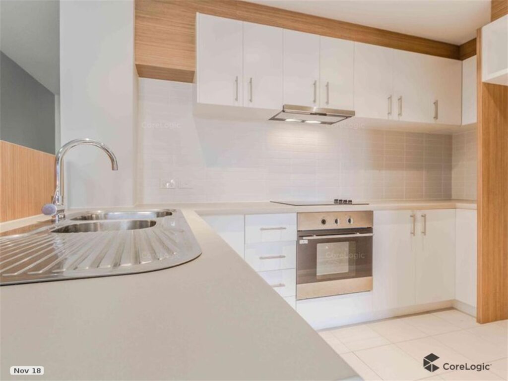 Agent226 Rental Extra 2422558