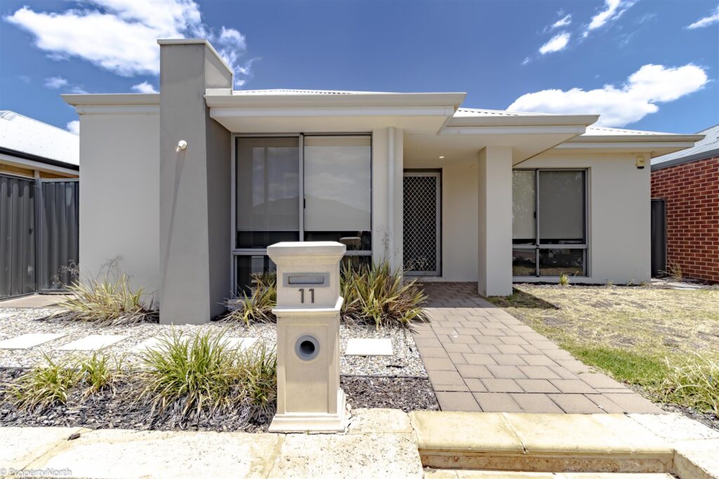 Agent226 Rental Extra 2672444