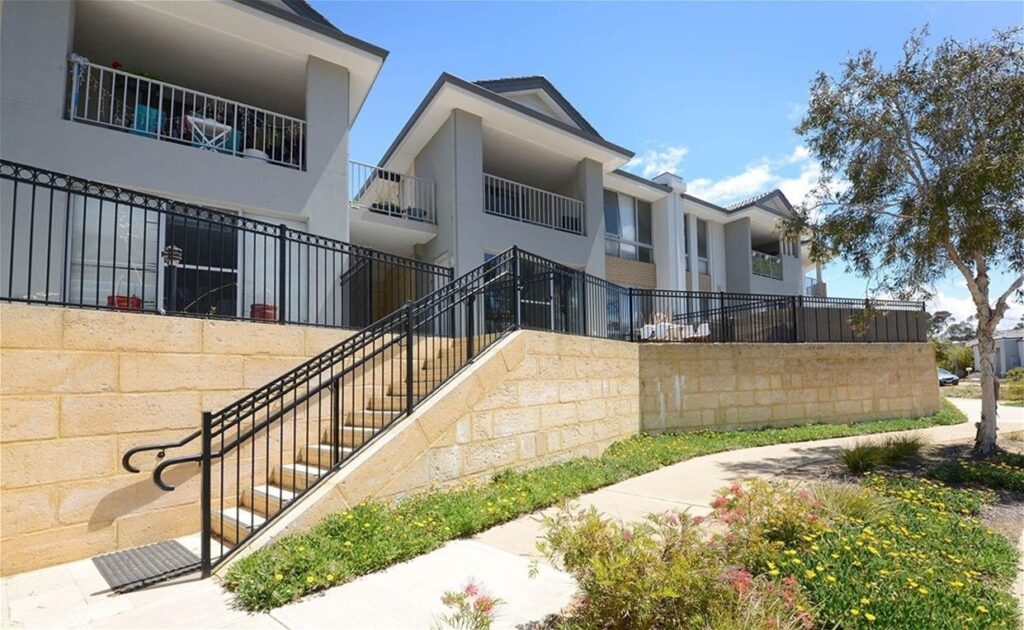 Agent226 Rental Extra 2871186