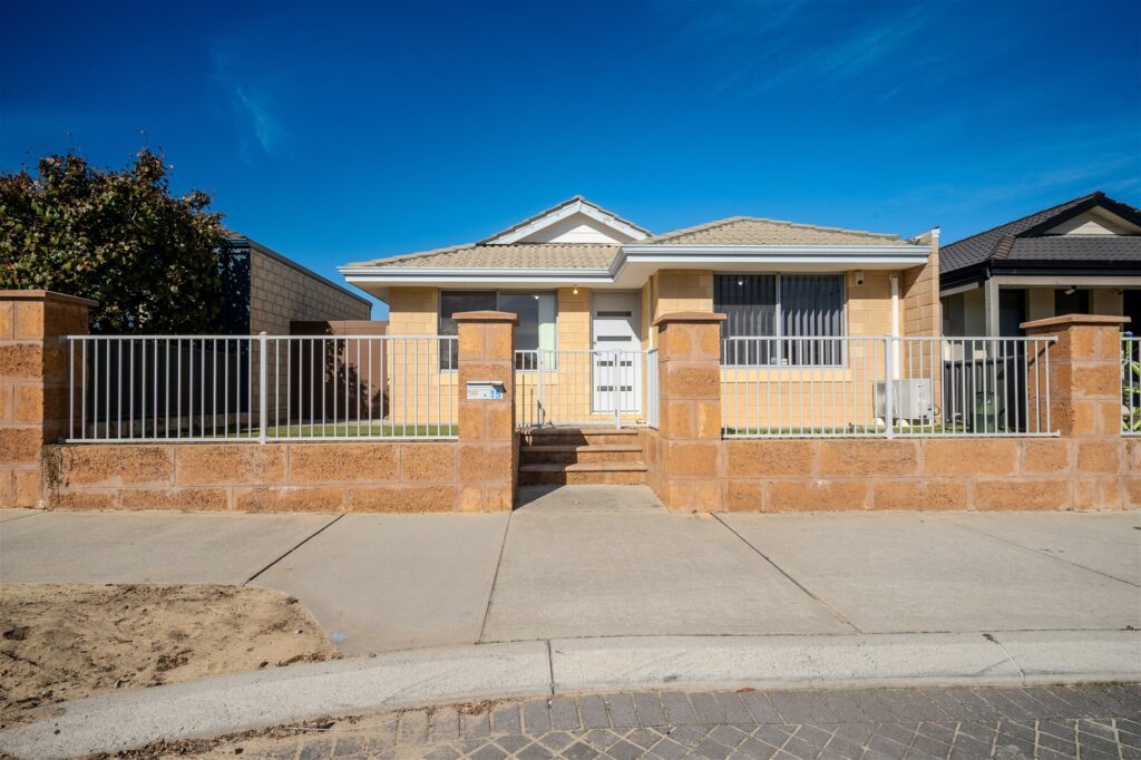 Agent226 Rental Extra 5192047