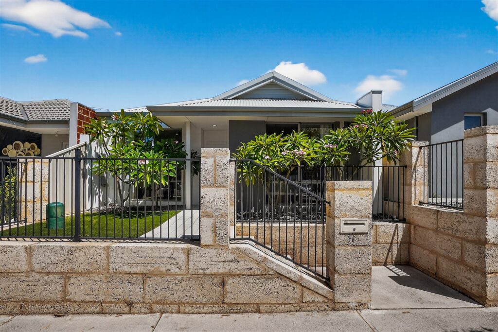 Agent226 Residential Extra 7420121