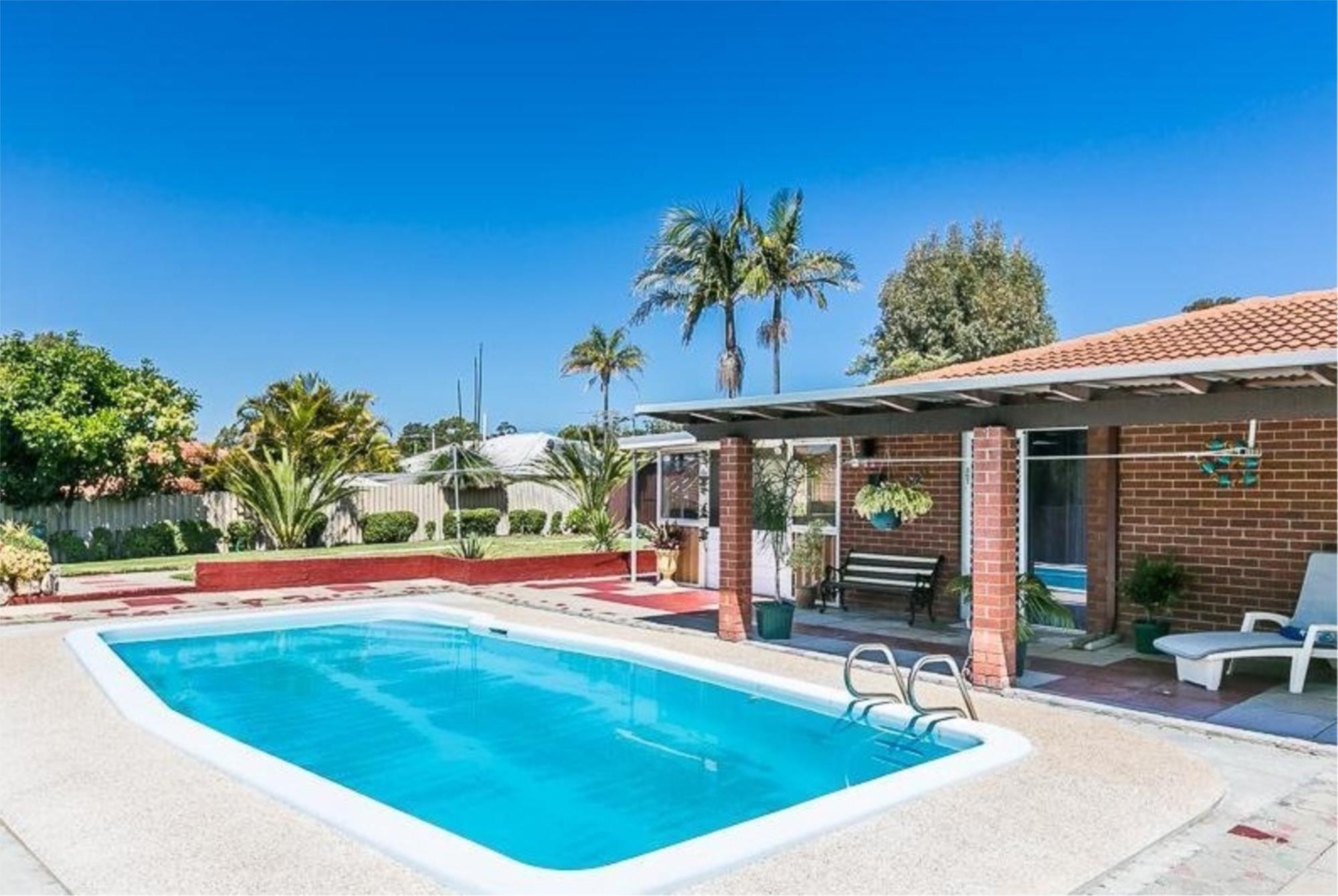 4 Joslin Place