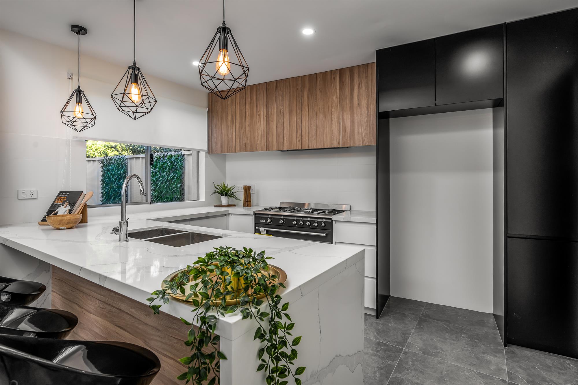9a Moffat Place