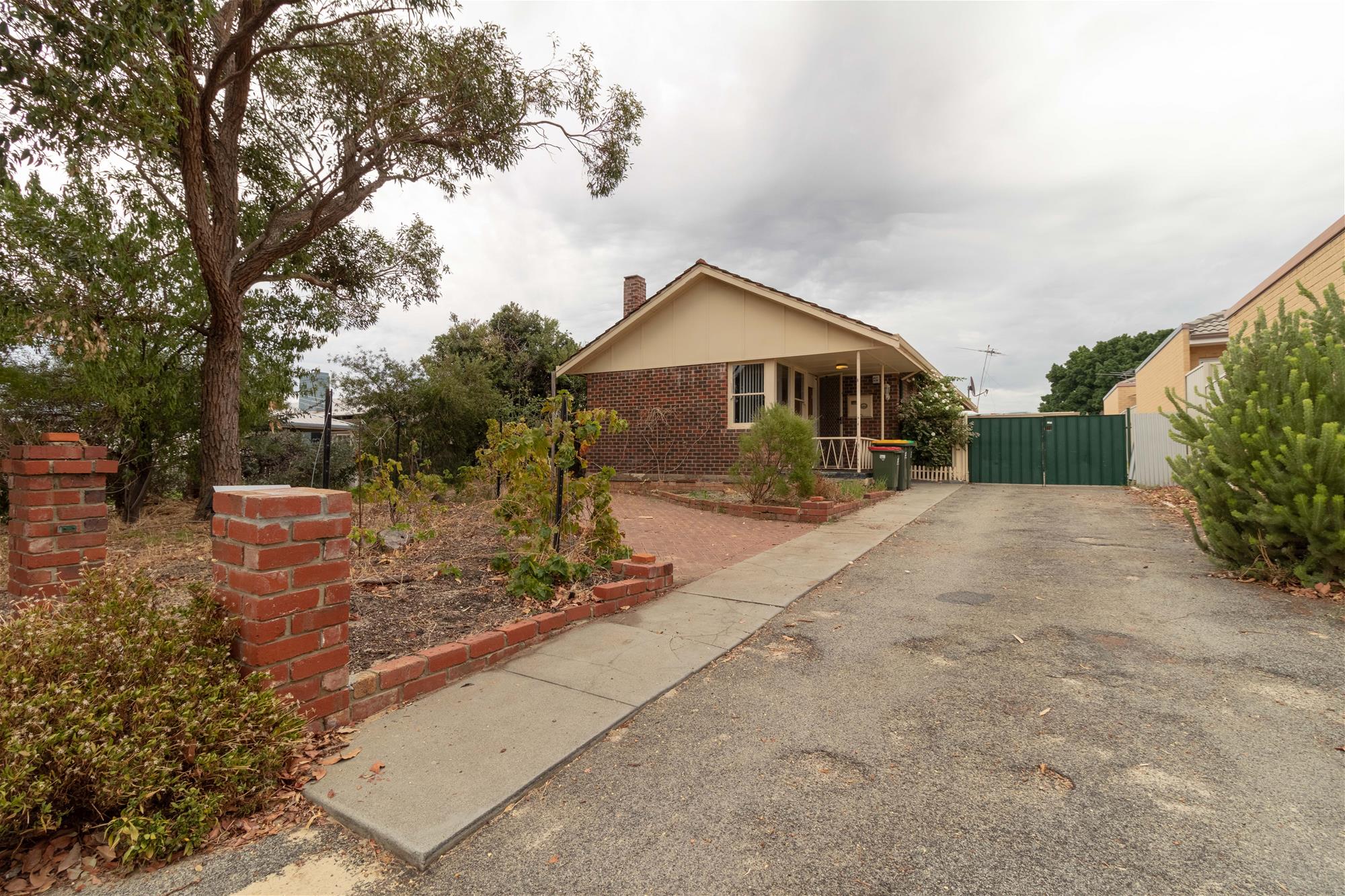 33 Tuckfield Way