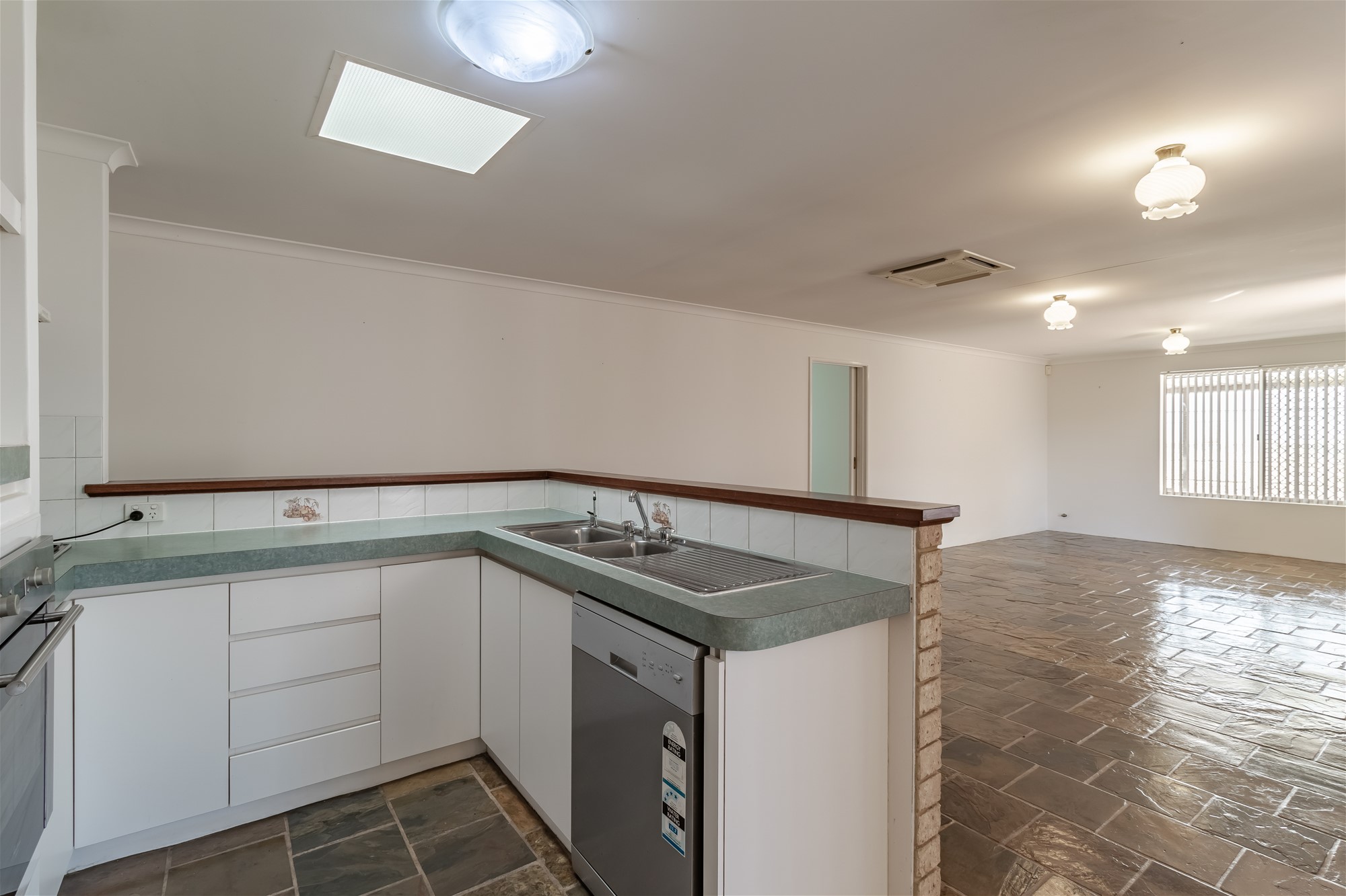 5 Brunel Court
