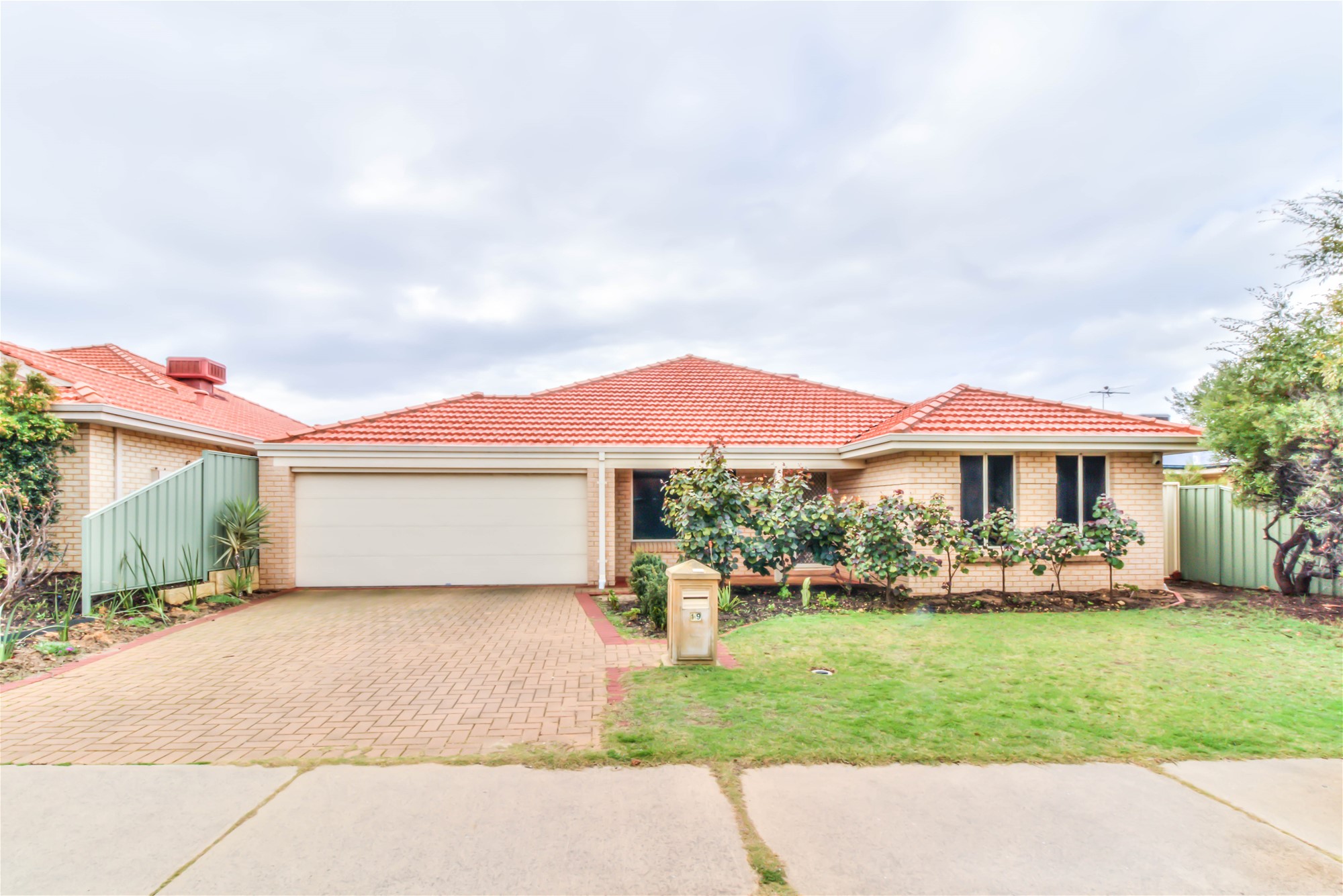 19 Blue Mountain Link