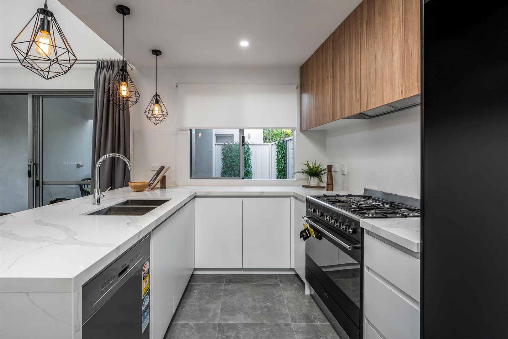 9A Moffat Place
