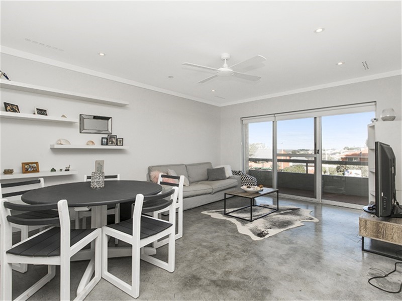 7/35 North Beach Road