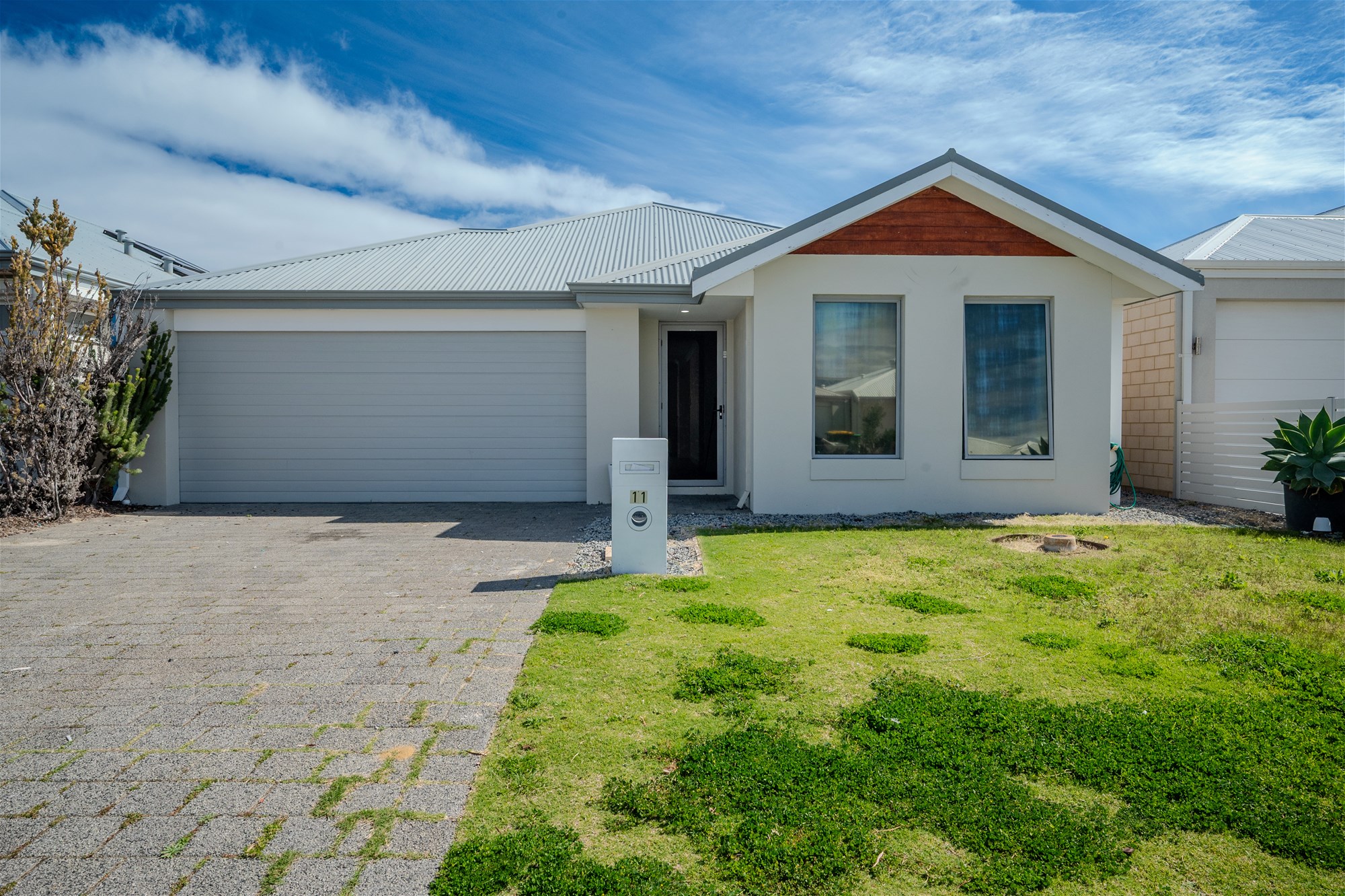 11 Whipbird Road