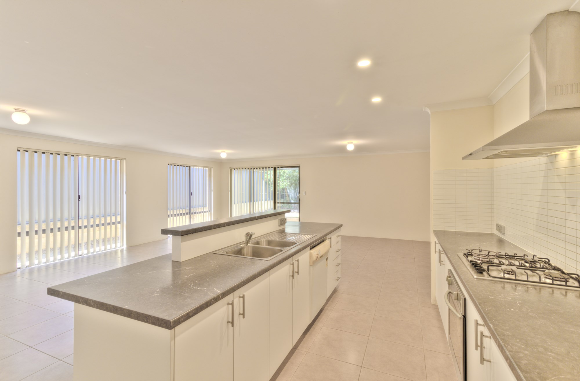 59 Joseph Banks Blvd