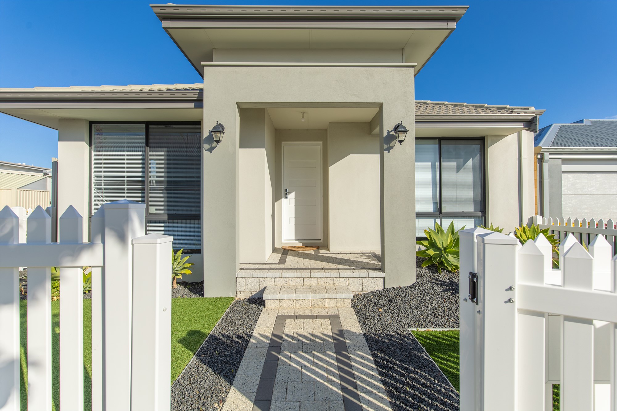 18 Tawny Way