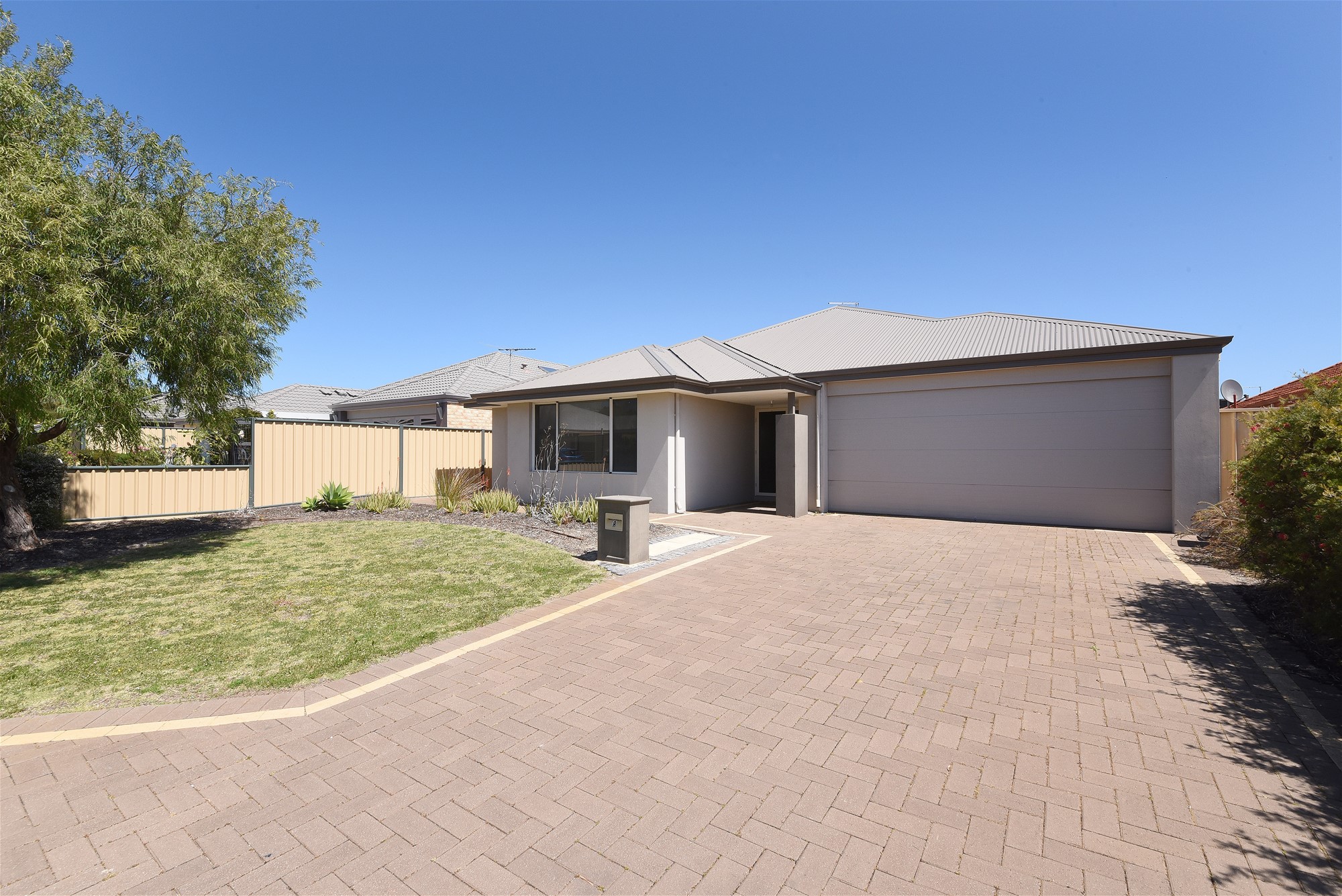 8 Gloucester Street