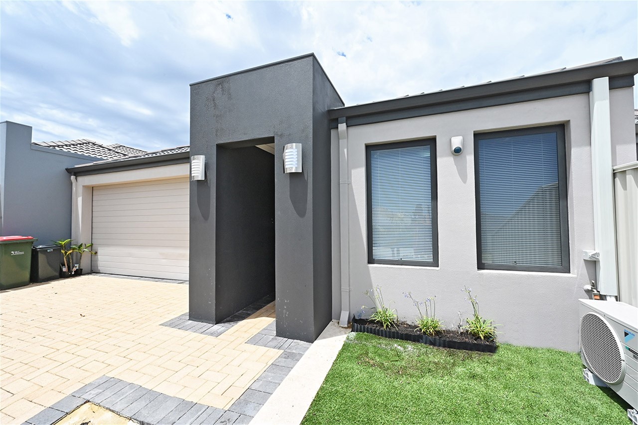 38 Verdello Way