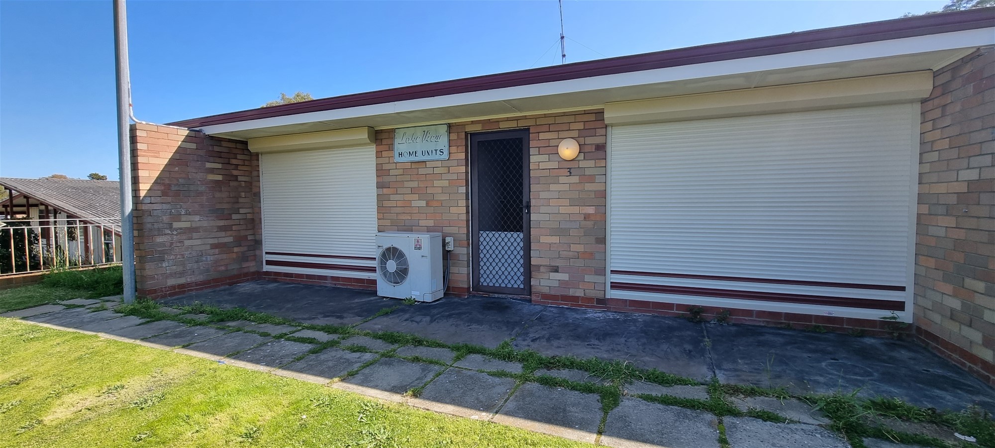 3/7 Sinagra Street